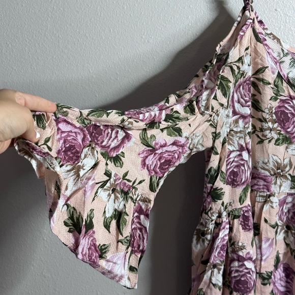 Torrid Women Floral Pink Blouse Long Sleeve Bell Plus Size 2x - Picture 3 of 7